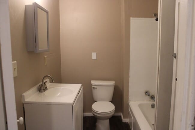 Building Photo - 1207 Vattier Street