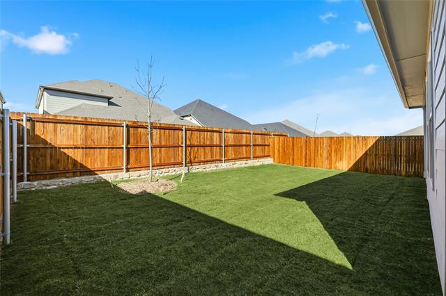 Building Photo - 610 Clover Crk Dr