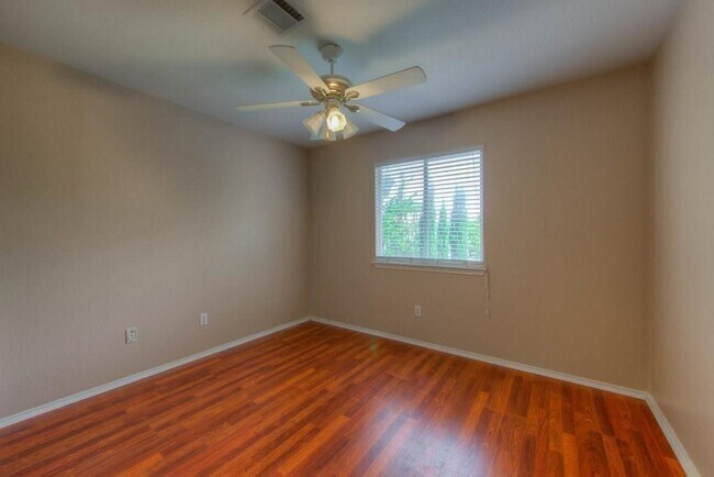 Building Photo - 3514 Ruby Red Dr