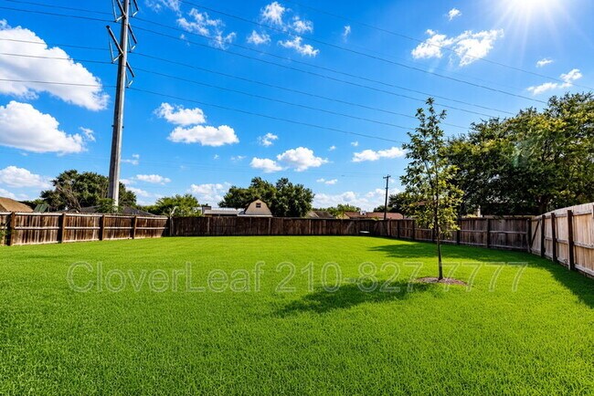 Building Photo - 10602 Terrace Plain