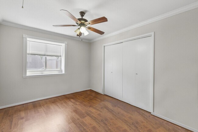 Building Photo - 15127 Trumpet Vine Ln