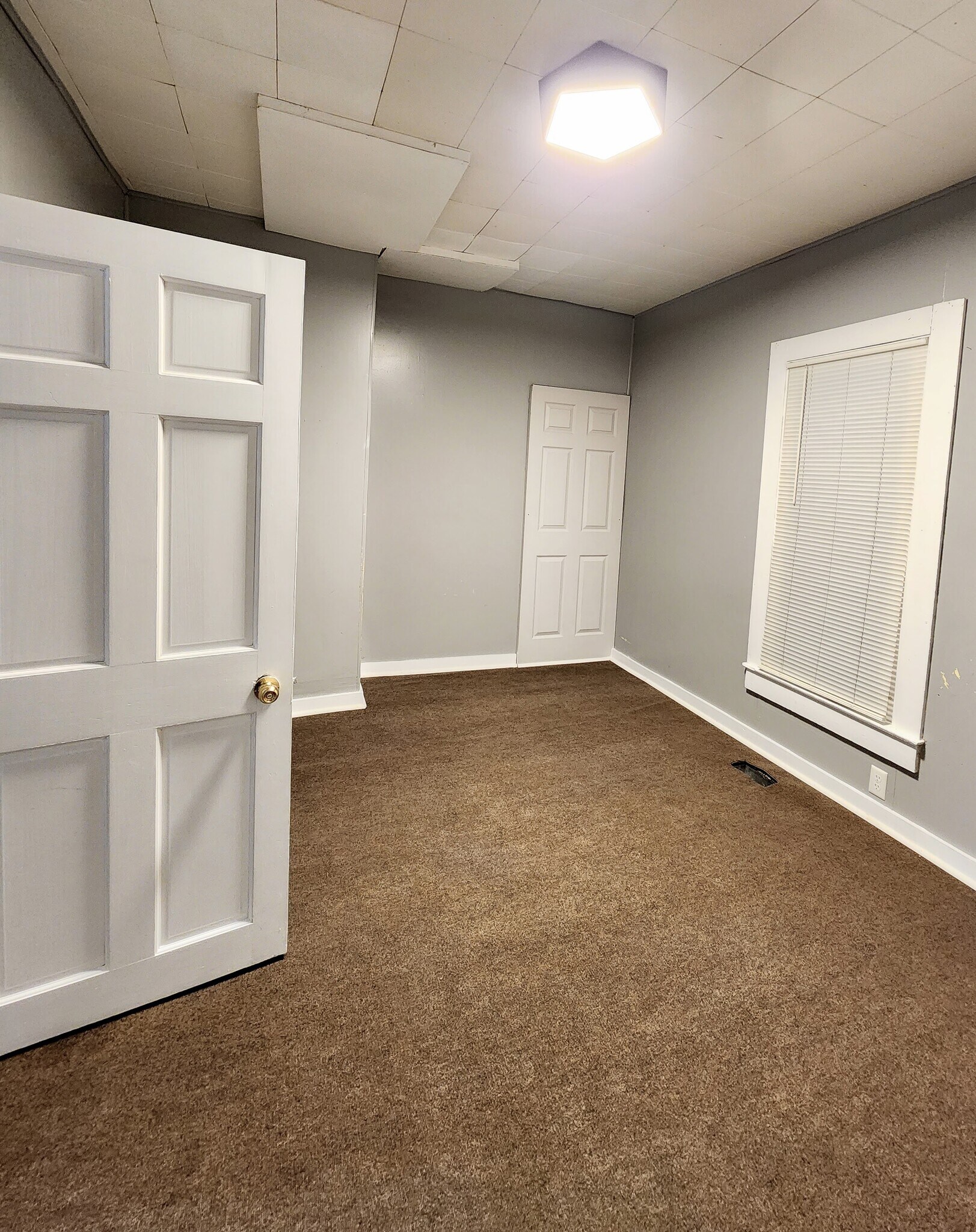 Building Photo - 311 S 3rd St