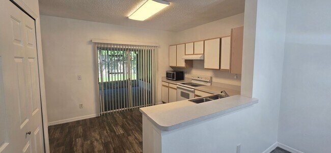 Building Photo - 6559 Osprey Lake Cir
