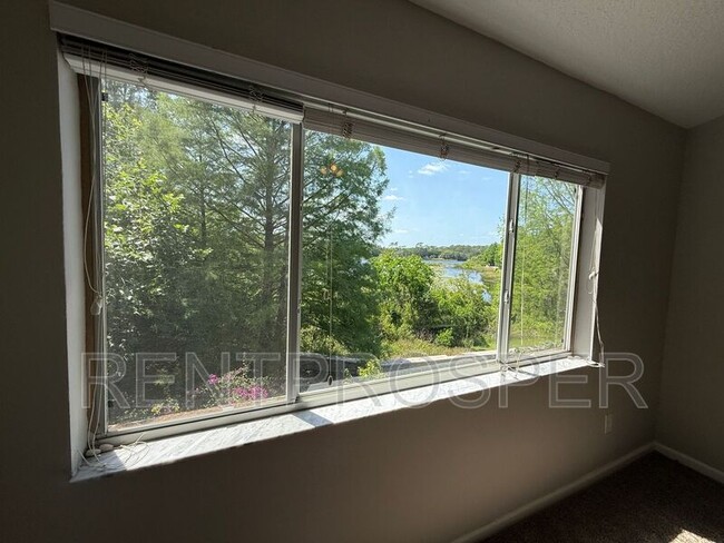 Building Photo - 2901 Woodlands Park Ct
