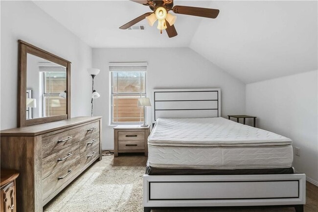 Building Photo - 1299 N Sicily Ln