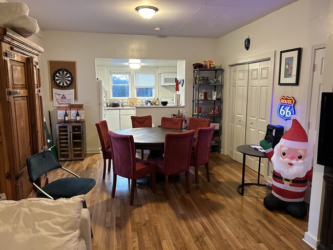 Dining Room - 805 Onslow St