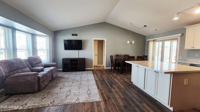 Building Photo - 14227 W Yosemite Dr
