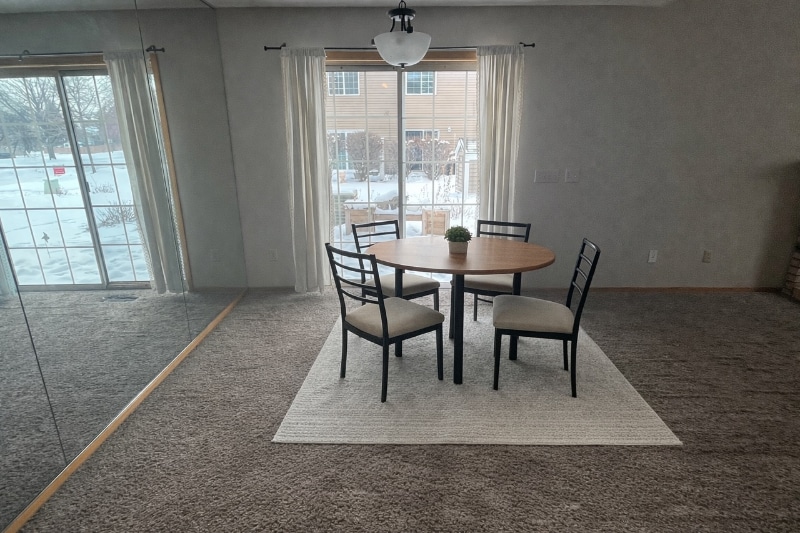 Building Photo - 9902 Fillmore St NE