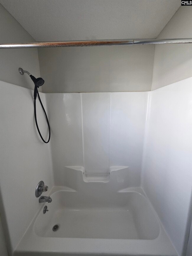 Building Photo - 129 Wildflower Ln