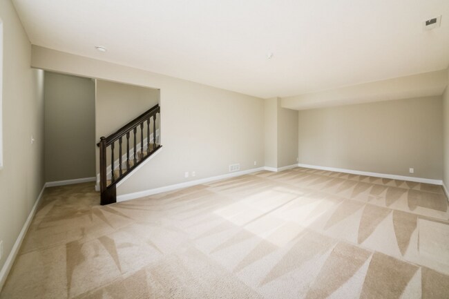 Building Photo - 8865 Sweetshade Dr