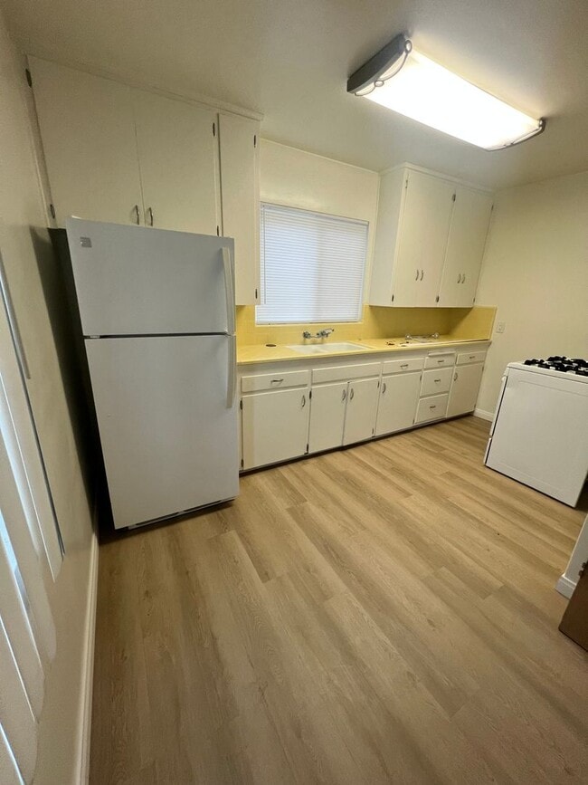 Building Photo - Midtown Ventura - One bedroom, one bath do...