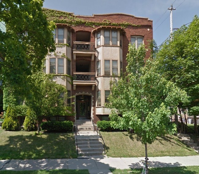 Building Photo - The Shamrock