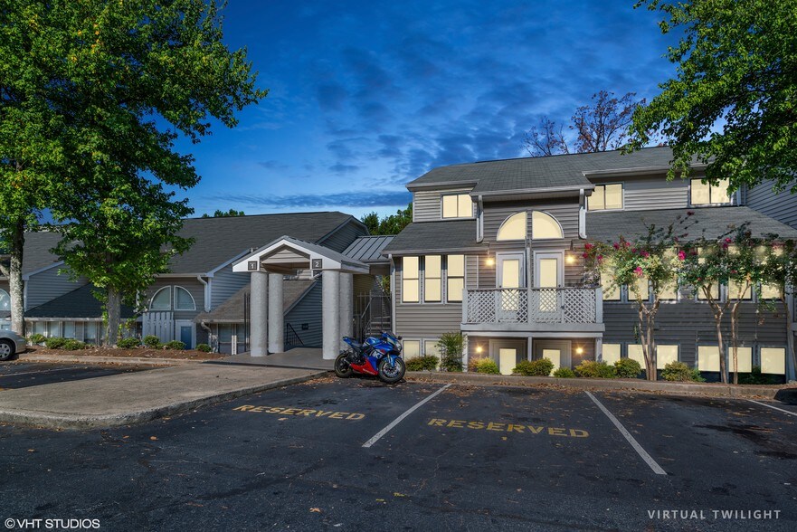 Crest at Northside Atlanta, GA Apartment Finder