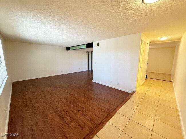 Building Photo - 3270 Liahona Way