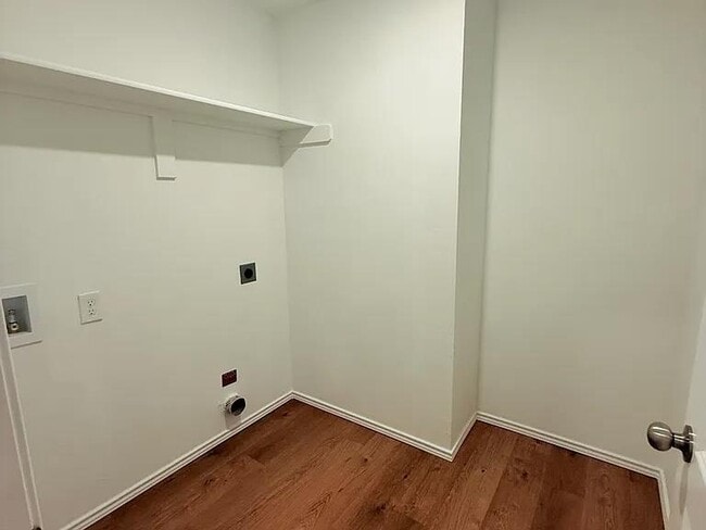 Building Photo - 1840 Black Poplar Wy