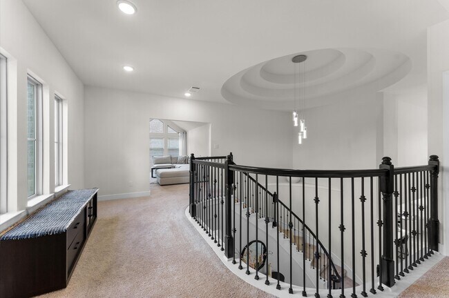 Building Photo - 15026 La Strada Dr