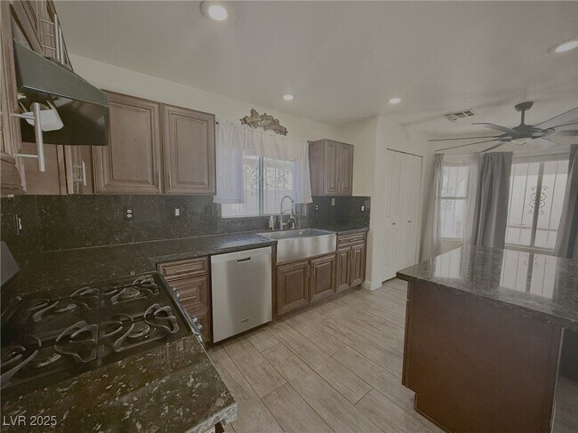 Building Photo - 3745 Bossa Nova Dr