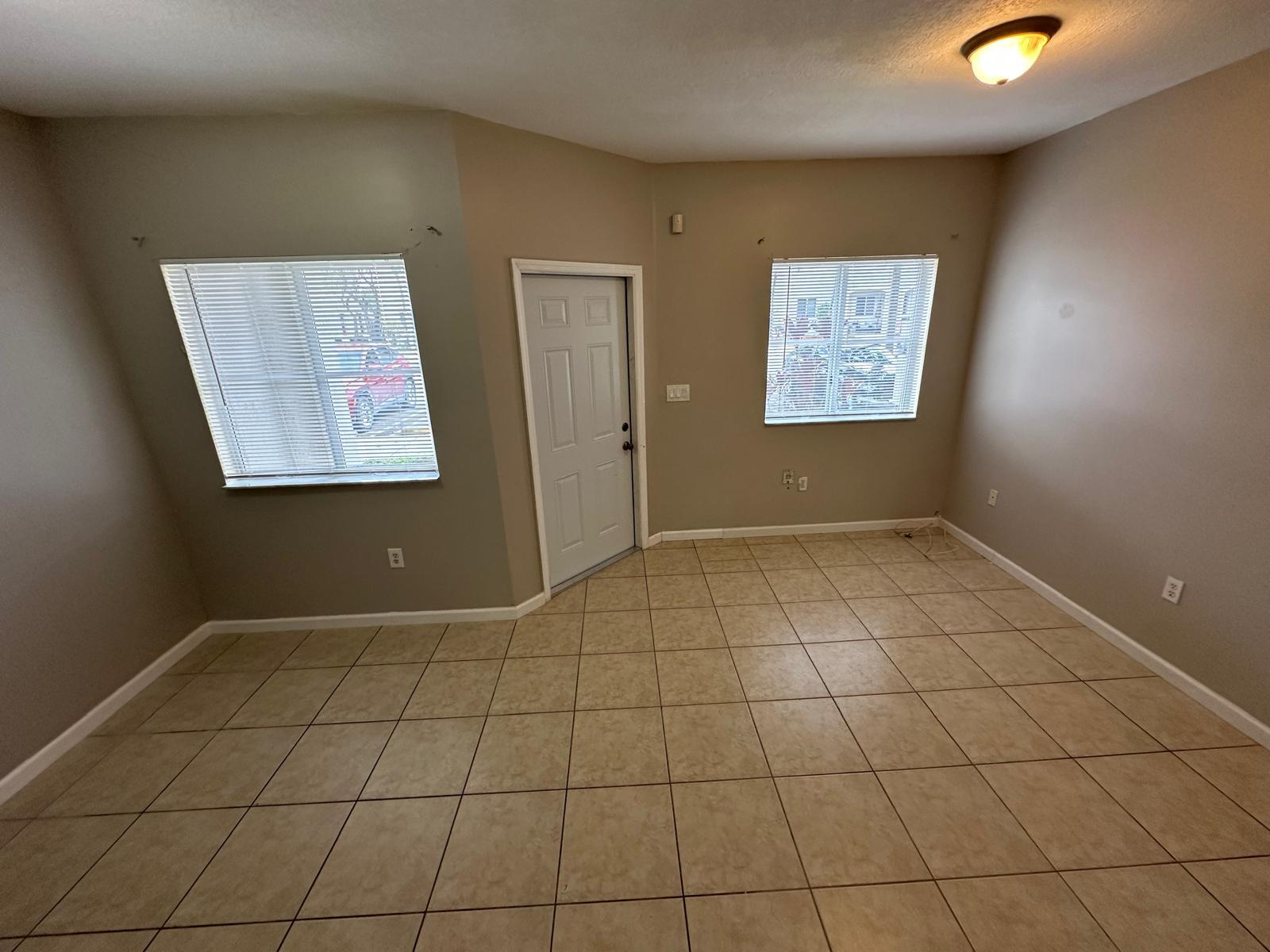 Building Photo - 1536 SE 31st Ct