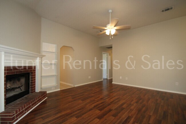 Building Photo - 4307 Frontier Trail