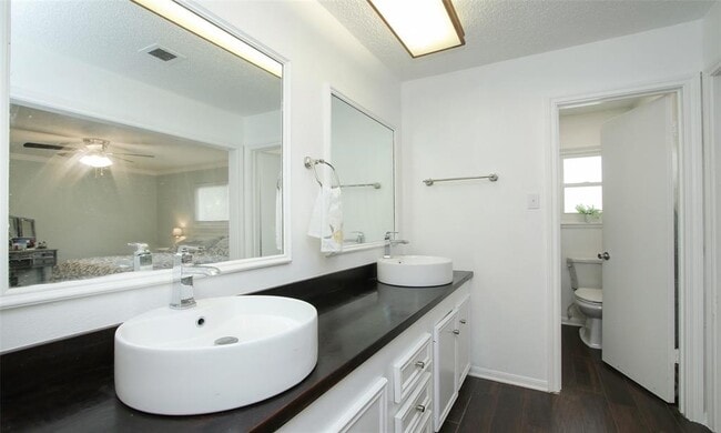 Building Photo - 6914 Chancellor Dr