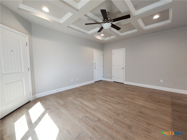 Building Photo - 2021 Rueben Rd