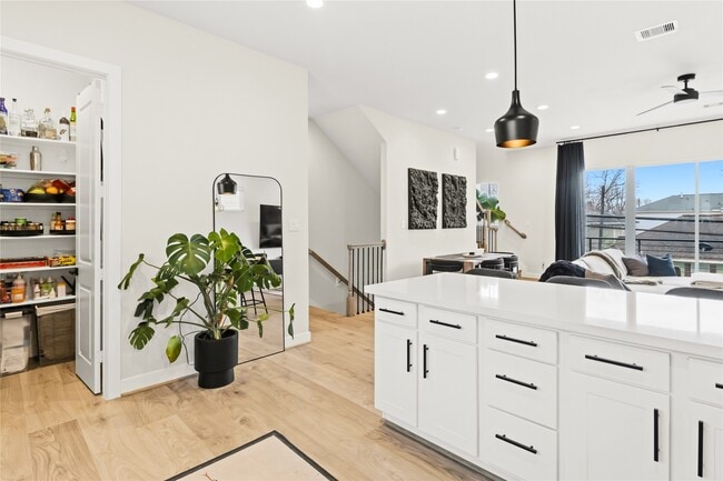 Building Photo - 4905 Avenue J