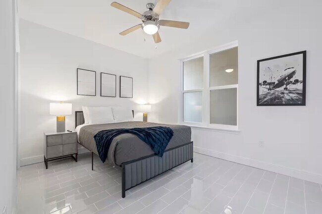 Building Photo - 701 Pilot Ln