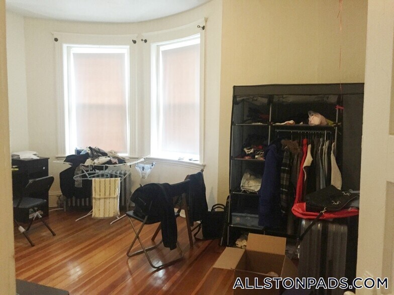 Building Photo - 1375 Commonwealth Ave