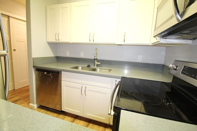 Building Photo - UPGRADED CONDO at Maui Lani Terrace in Honokowai. Unfurnished ground floor, 1BR, 1BA $1700