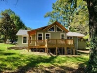 Building Photo - 295 School Rd E