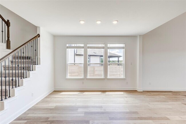 Building Photo - 132 Inlet Ln