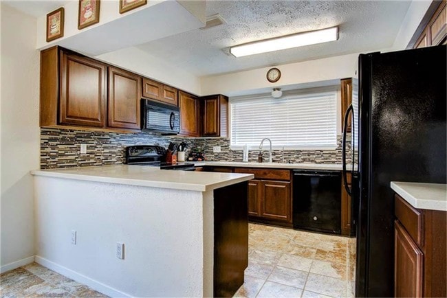 Building Photo - 19319 Cypress Bay Dr