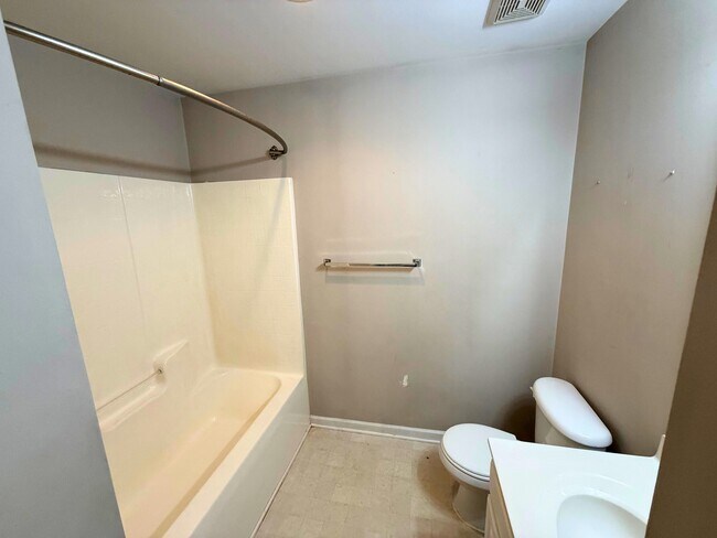 Building Photo - 209 Gibby Ln