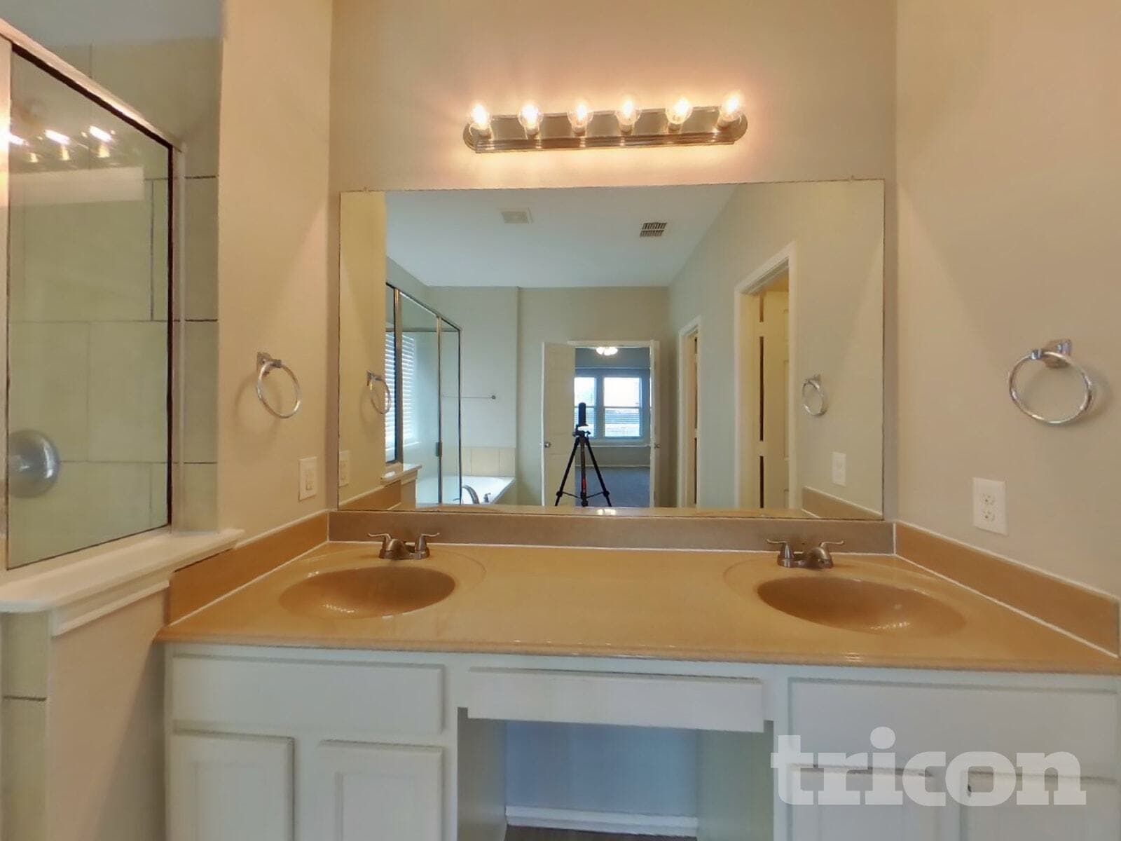 Building Photo - 2304 Eppright Dr