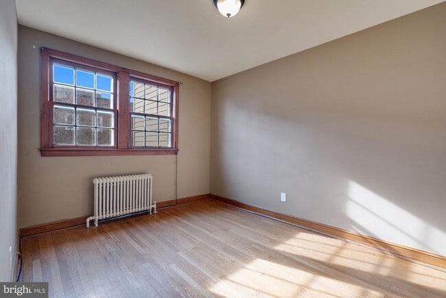 Building Photo - 1403 K St SE