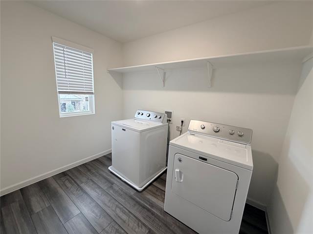 Building Photo - 609 Delaware Ave