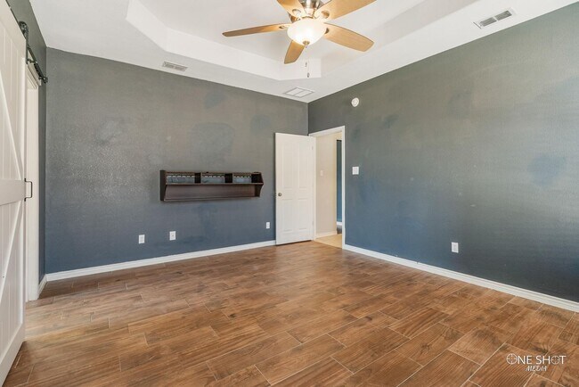 Building Photo - 7017 Springwater Ave
