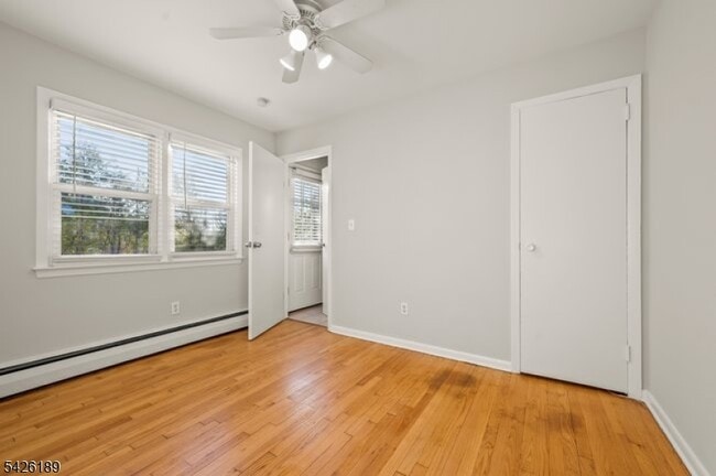 Building Photo - 47 River Rd