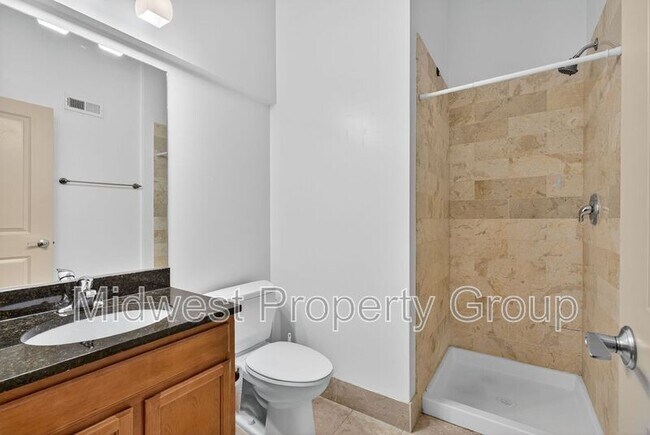 Building Photo - 4244 Chouteau Ave