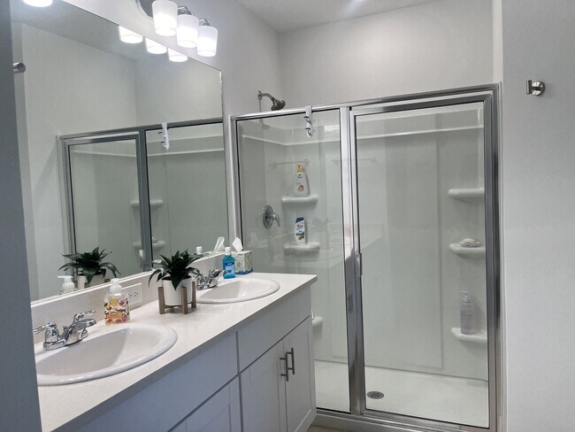 Building Photo - 11306 Fieldstone Dr