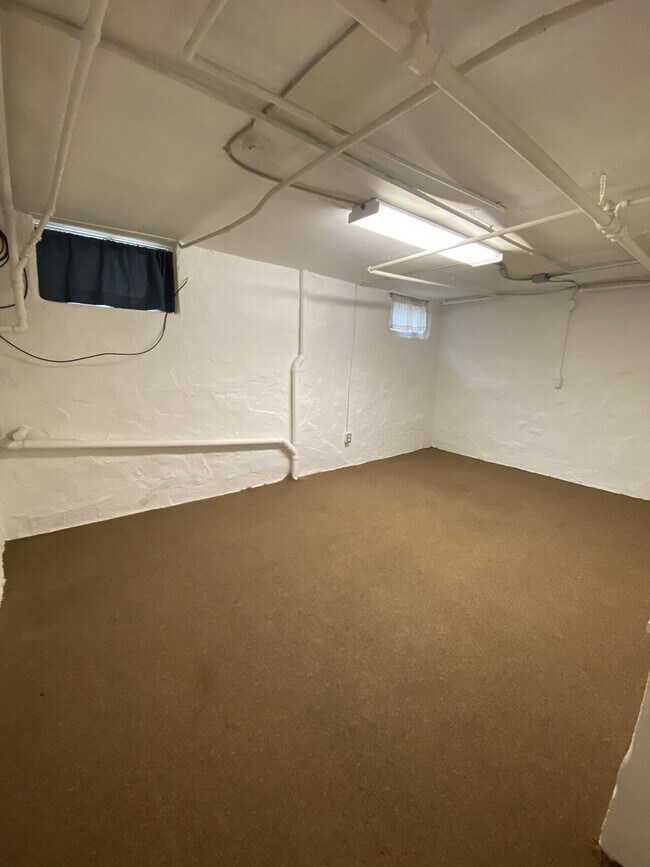 Building Photo - 525 S Lafayette