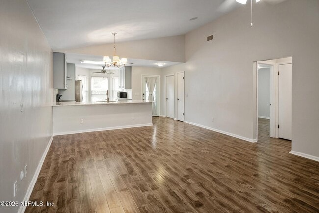 Building Photo - 1329 Cove Landing Dr