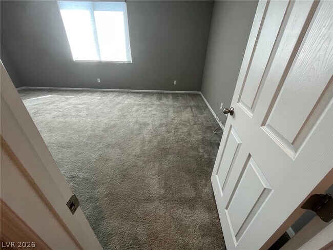 Building Photo - 6016 Bugsy St