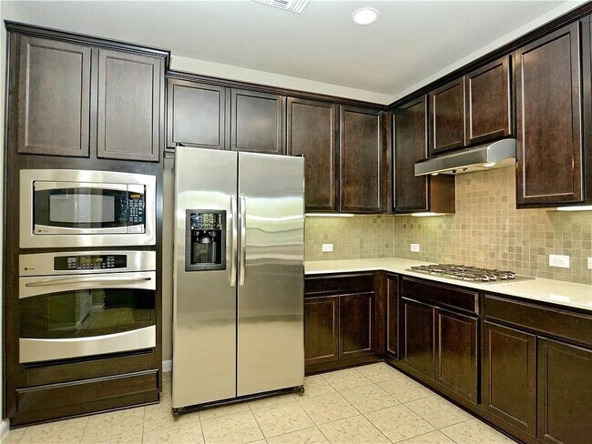 Building Photo - 9512 Solana Vista Loop