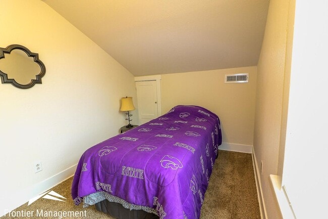 Building Photo - Awesome 4 Bedroom on the East Side of Manh...