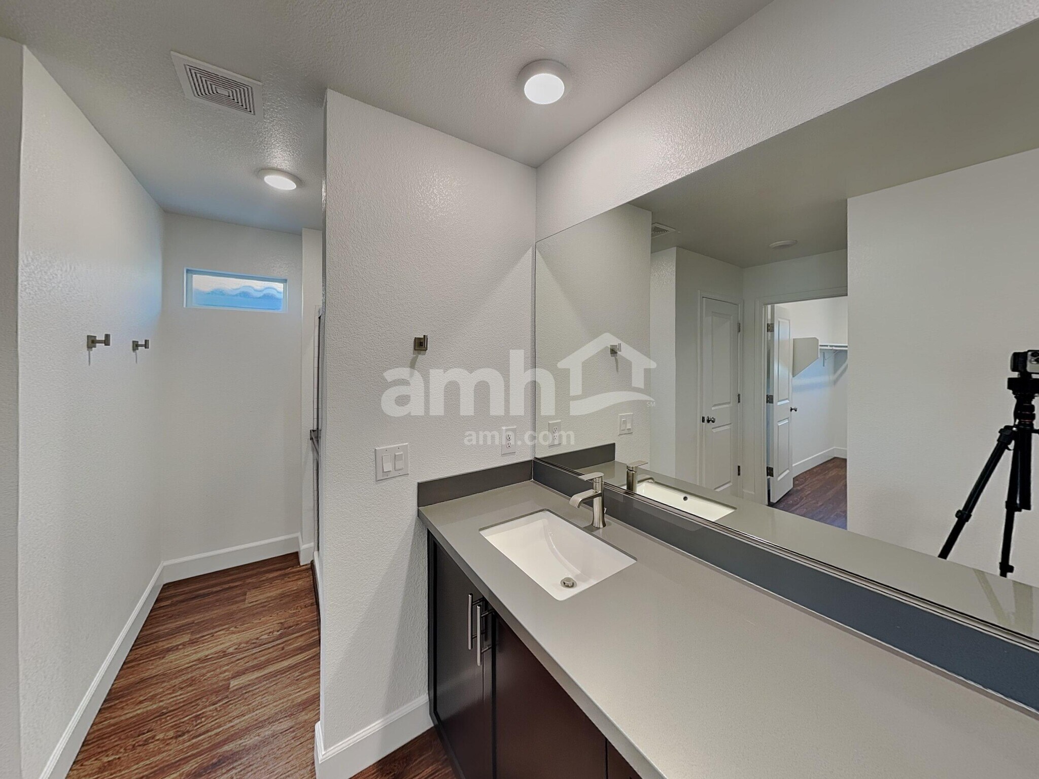 Building Photo - 9140 Taft Point Ct