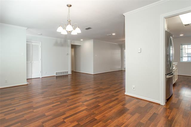 Building Photo - 1029 Roaring Springs Rd