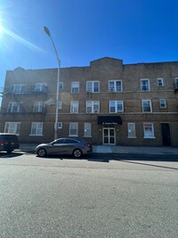 Building Photo - 11 Ampere Plaza