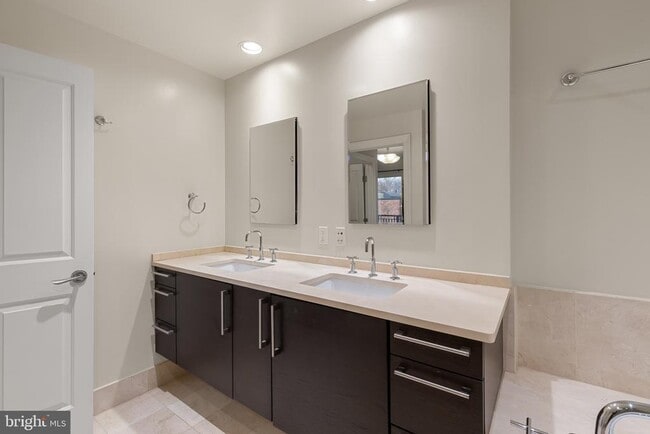 Building Photo - 801 Key Hwy