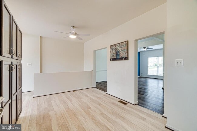 Building Photo - 417 Sparkleberry Terrace NE